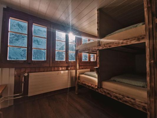 Mountain Hostel Gimmelwald Exterior foto
